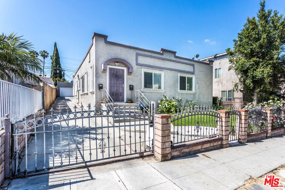 4504   Maplewood Ave 4BR Mid Wilshire La