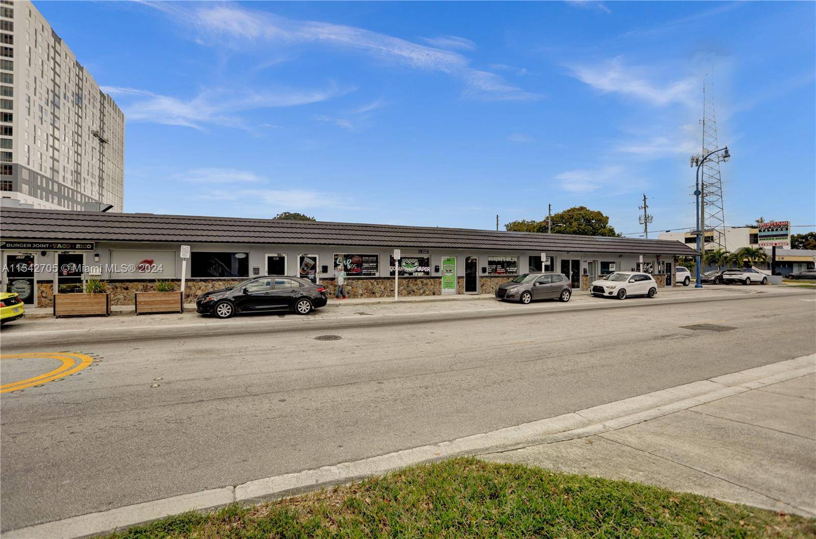 Florida International University Area Britney's Plaza retail office space for lease !