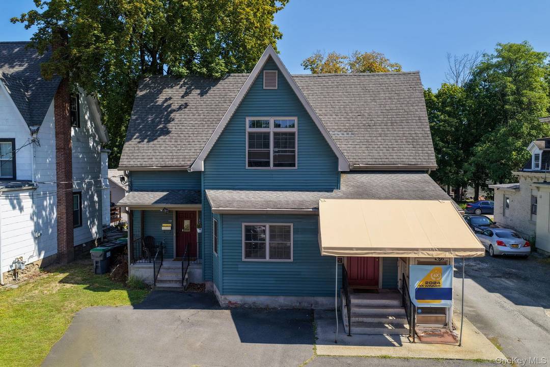 Income Producing Mixed Use Opportunity in the Heart of Port Jervis !