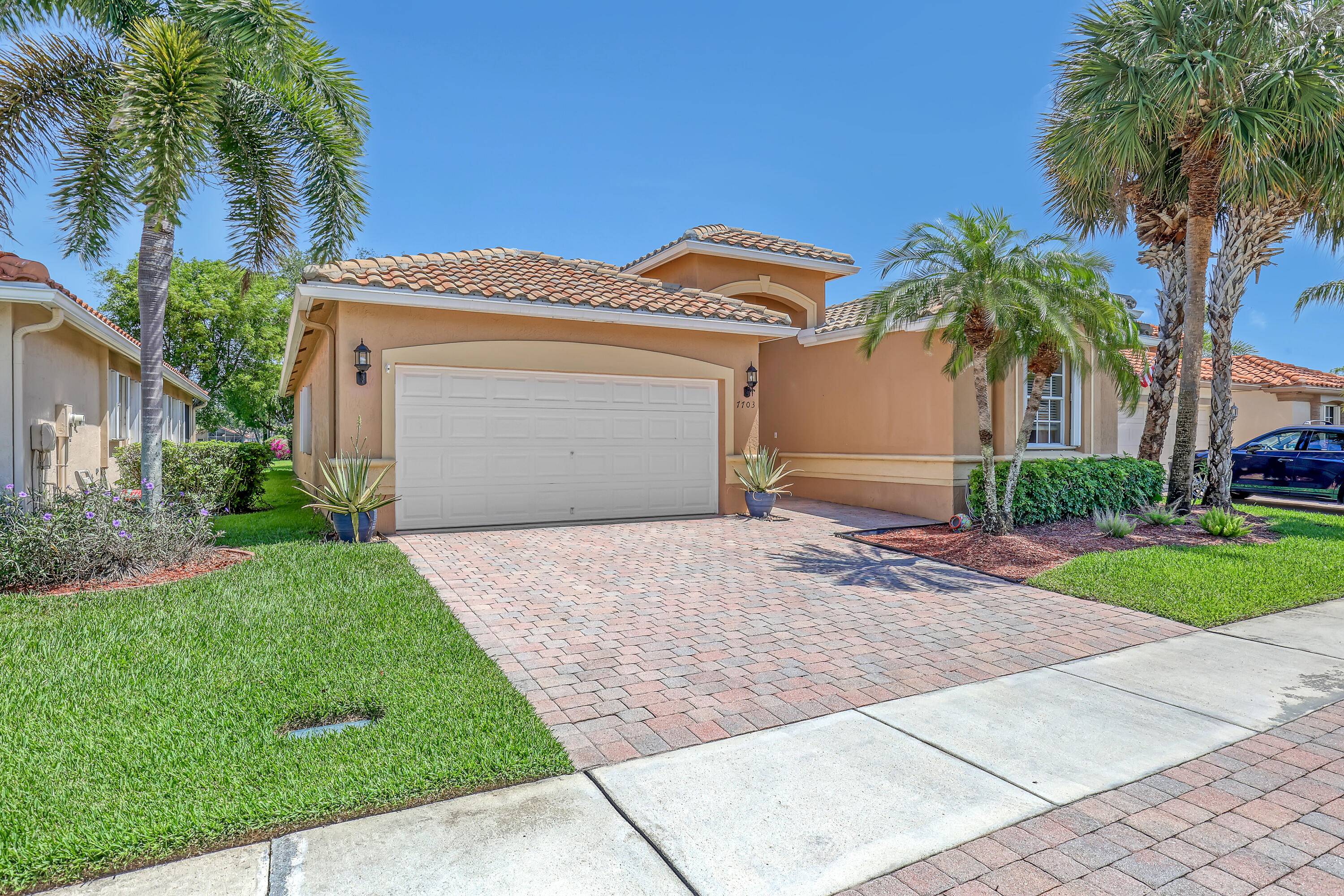 Welcome to this impeccably maintained 3 bedroom 2.