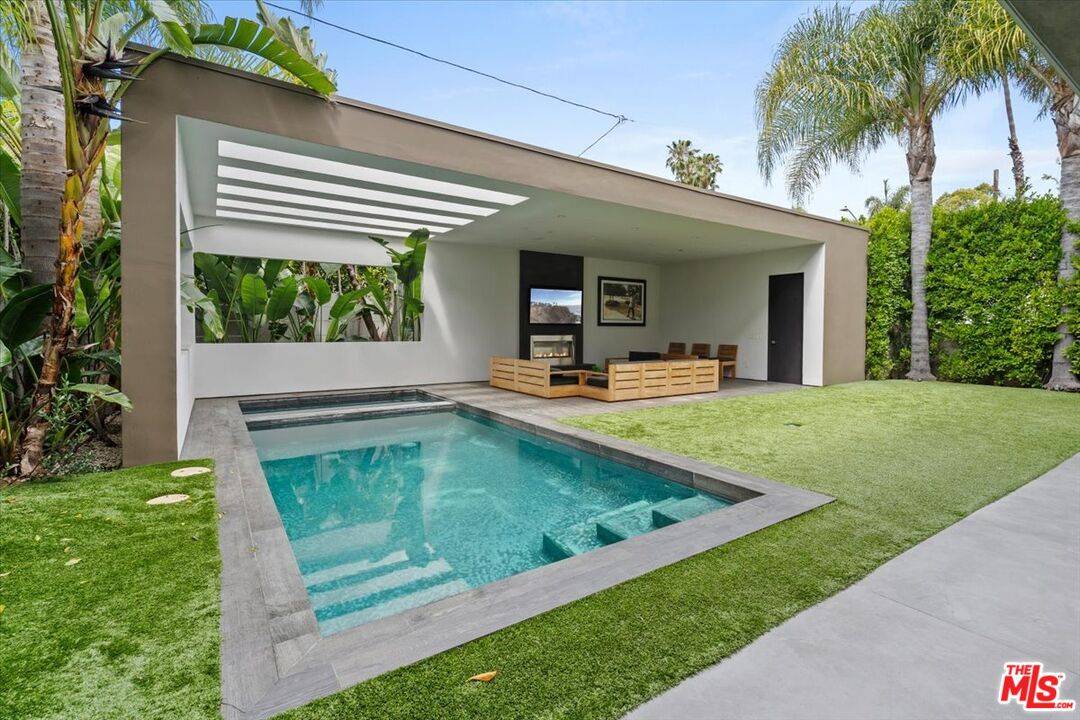 853 N Kilkea Dr 4BR Hollywood Hills East La