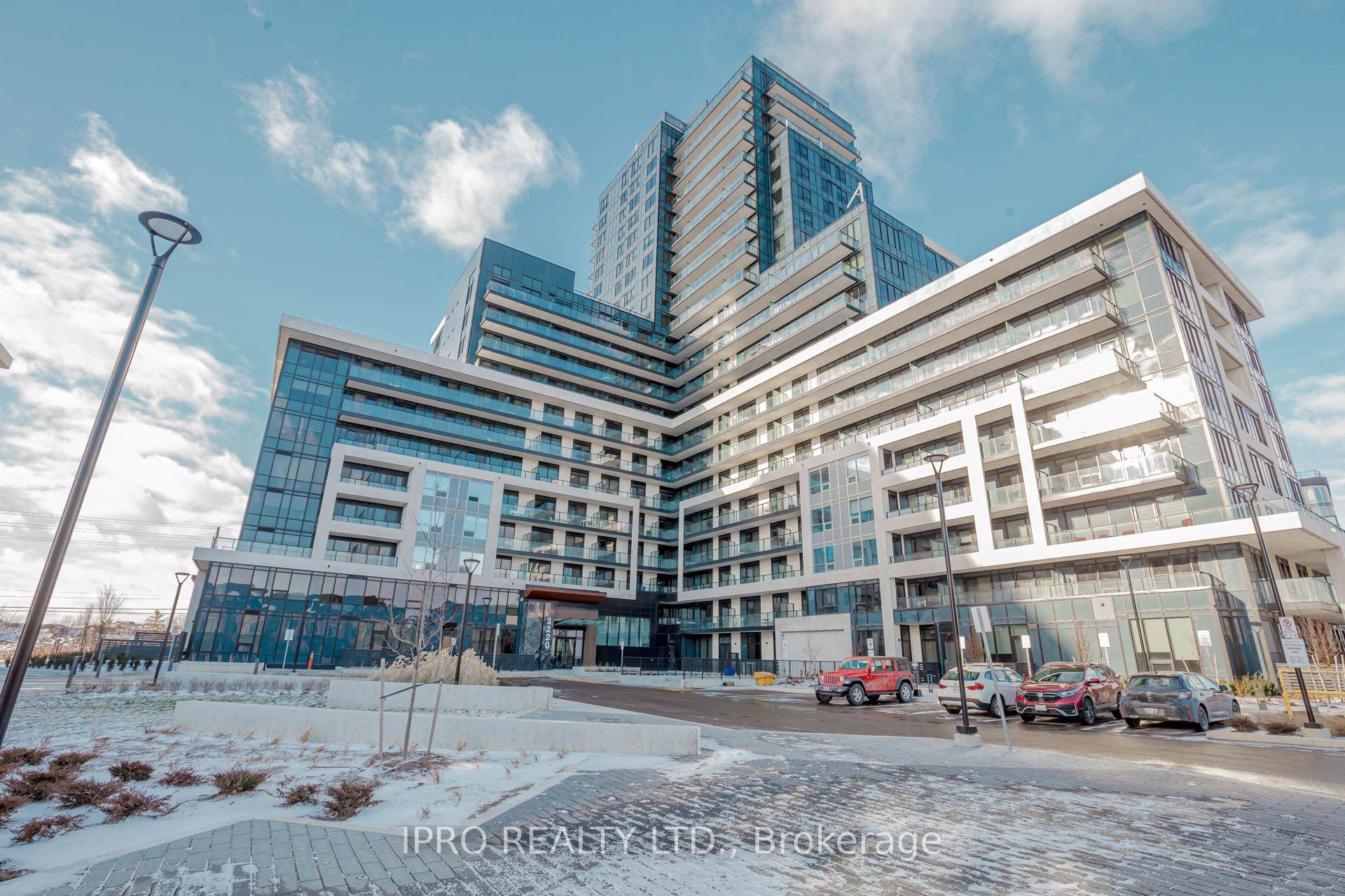 Prime Location. 1 bedroom Den condo with 9 foot high Ceilings !