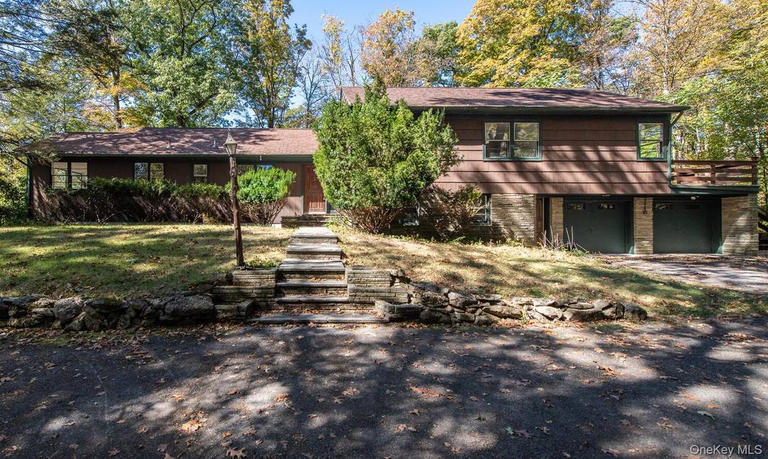 Nestled in complete privacy on 3.