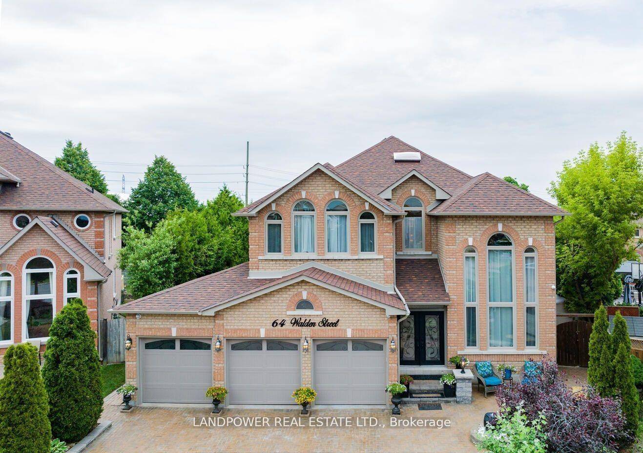 Spacious 3 Bedroom Basement Apartment Located In A Quiet Family Friendly Neighbourhood.