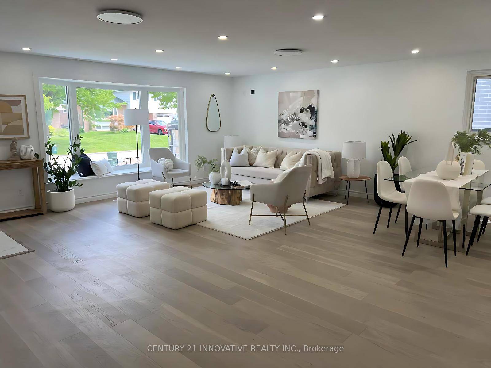 CLIENTS REMARK Step into this fully renovated 3 2 bedroom home, delivering modern comfort and stylish living in the desirable Clover Ridge neighborhood of South East Ajax.