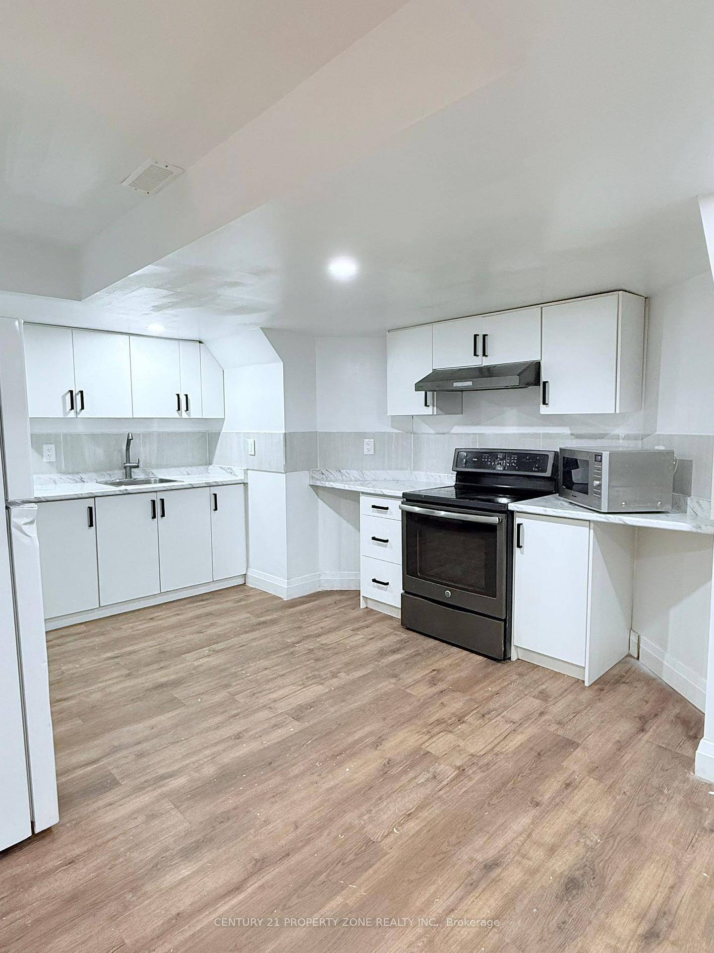 Step into this beautifully maintained and spacious 3 bedroom basement apartmentan ideal home for families or professionals seeking both comfort and convenience.