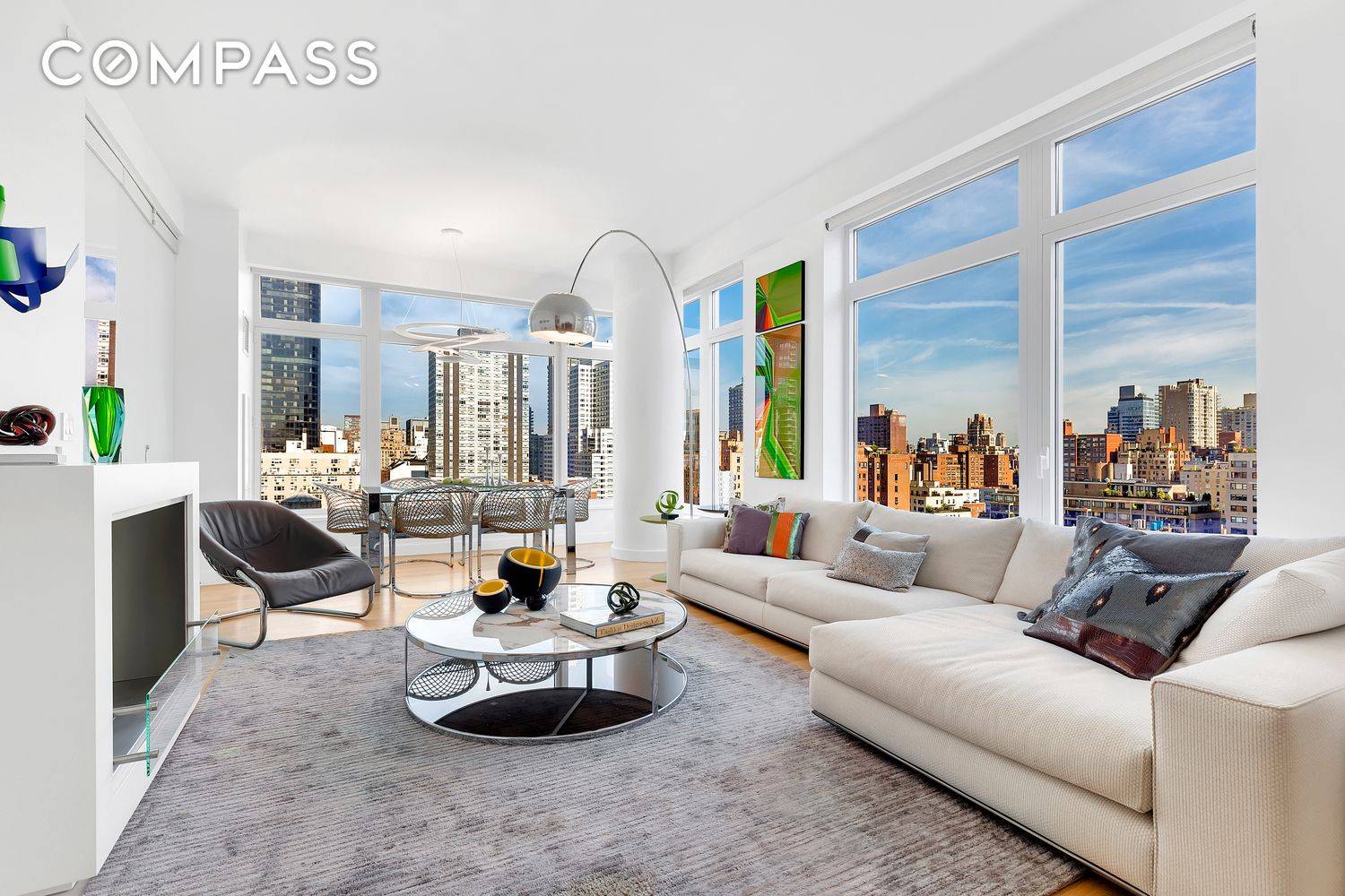 Residence 17B at the exquisite Laurel condominium is a 2 bedroom convertible 3, 3 bath home with striking city views.