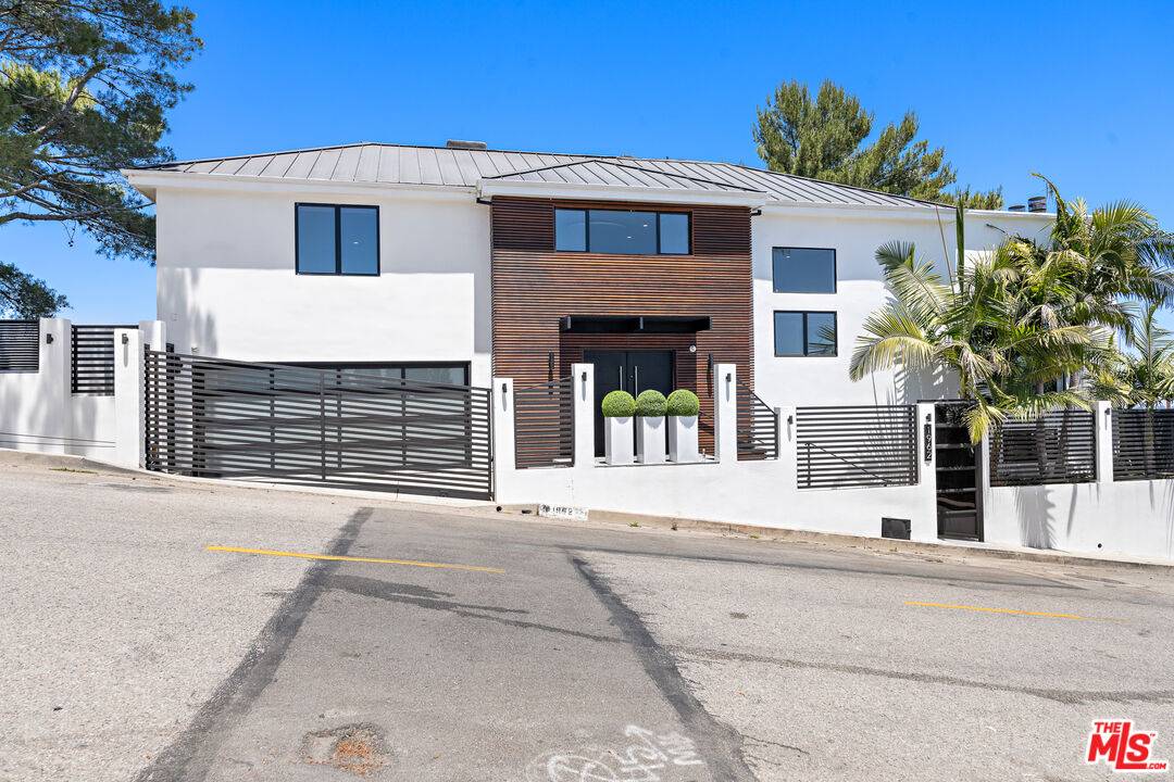 1962  Stradella Rd 5BR Bel Air La