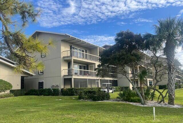 MAKE IT YOUR OWN ! Wonderful floorplan and fabulous view for this all one level three bedroom with NO STAIRS.