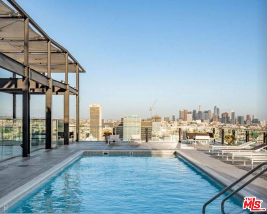 3810 Wilshire Blvd 1BR La