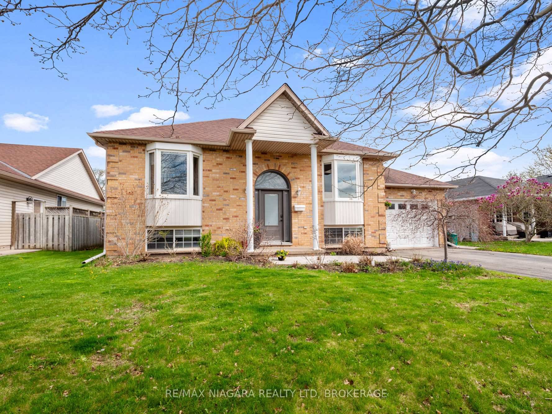 Sought after Stevensville location.