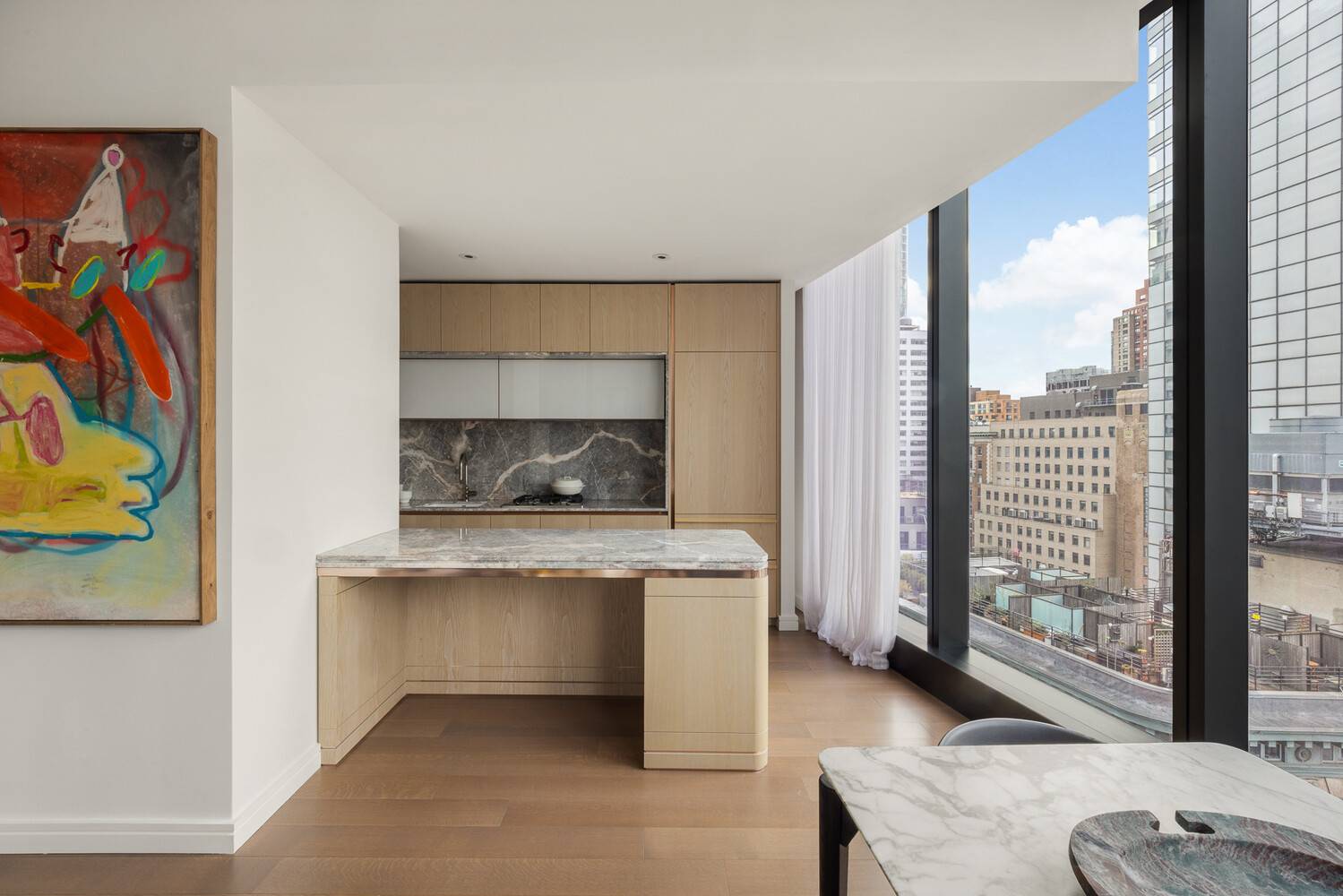 Immediate Occupancy Welcome to Residence 31D at The Greenwich by Rafael Vinoly, a three bedroom, three and a half bathroom home with northern and western exposures.