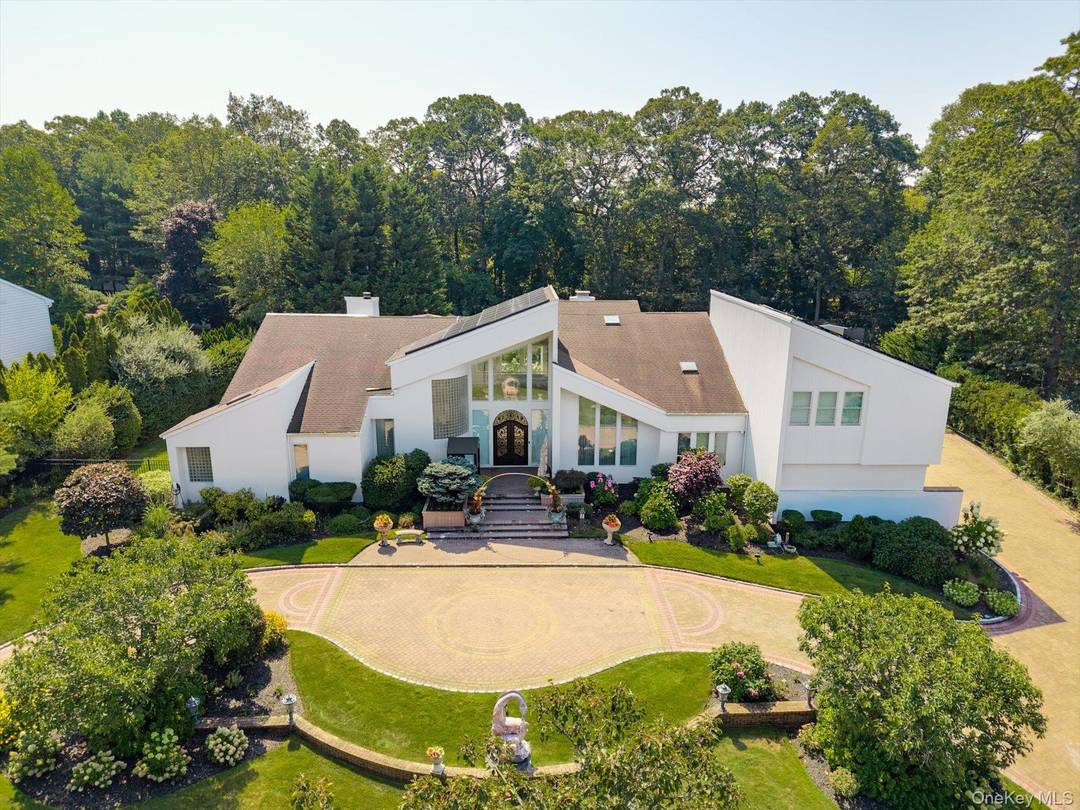 Welcome to 9 Scenic View Ct.