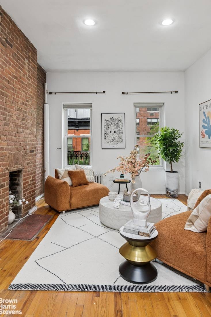 Charming and truly unique one bedroom apartment with southern and eastern exposures, ideally situated in the heart of the Upper East Side.