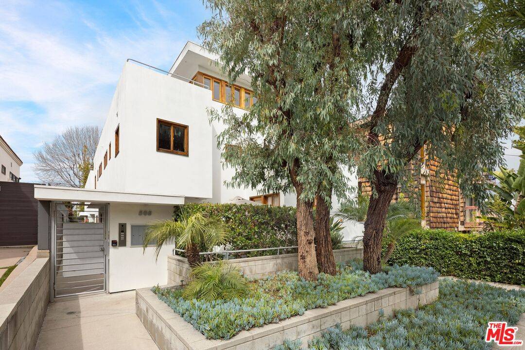 505 Pier Ave 2BR Santa Monica La