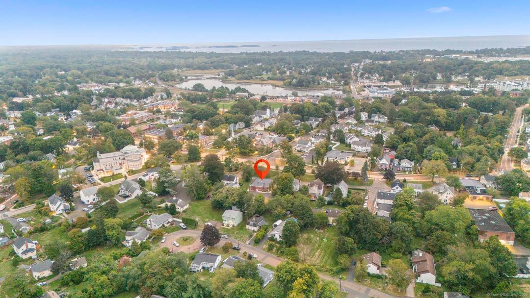 Prime Commercial Property in the Heart of Branford 698 Main St !