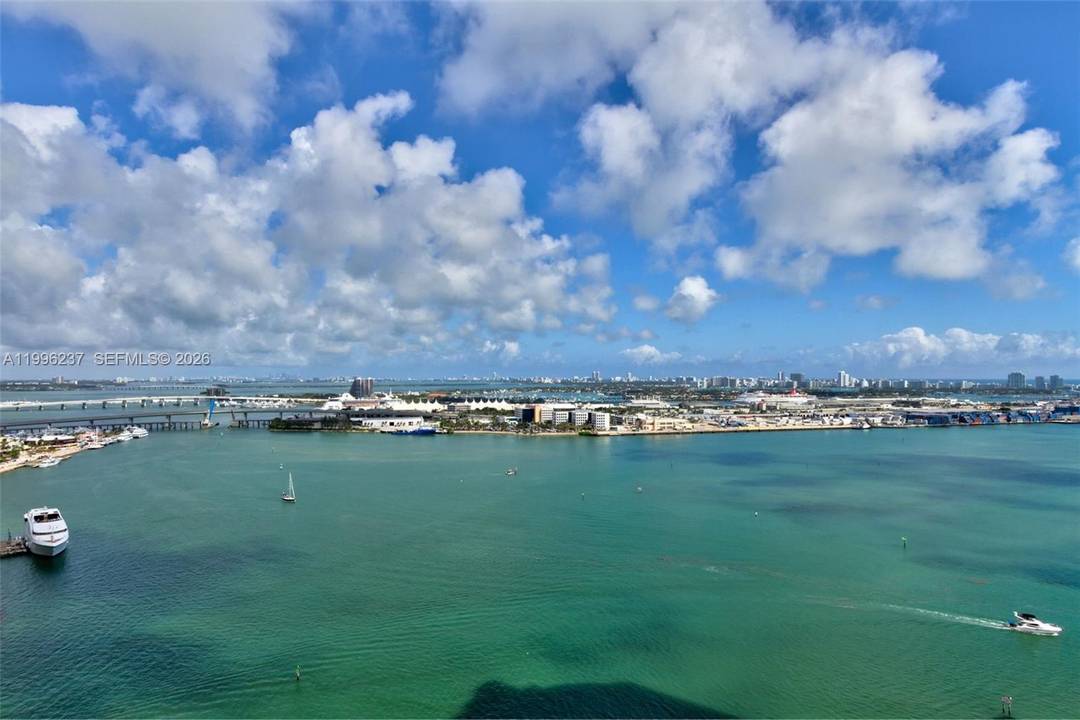 Unique and stunning penthouse in the highly desirable One Tequesta Condominium on Brickell Key.