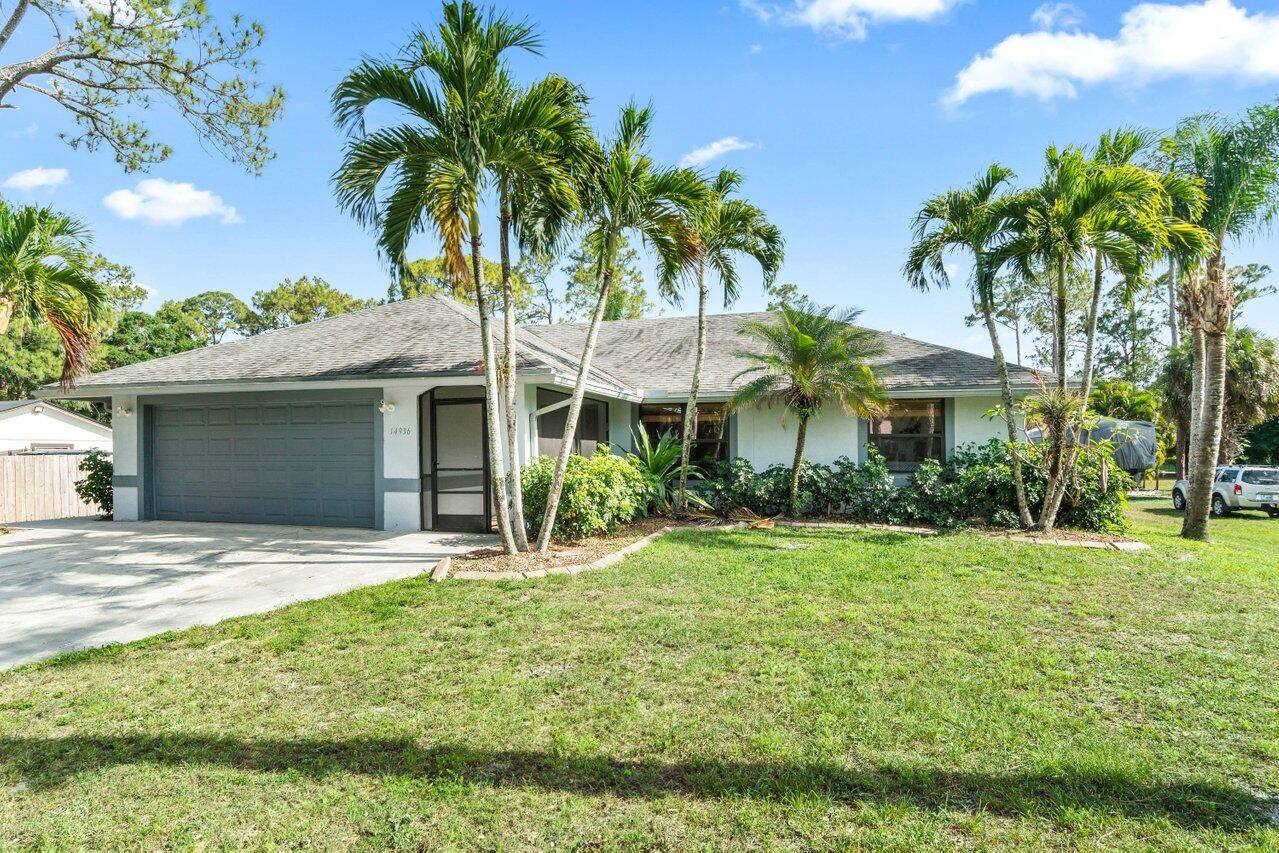 Amazing farm property ! Now available in Loxahatchee Groves !