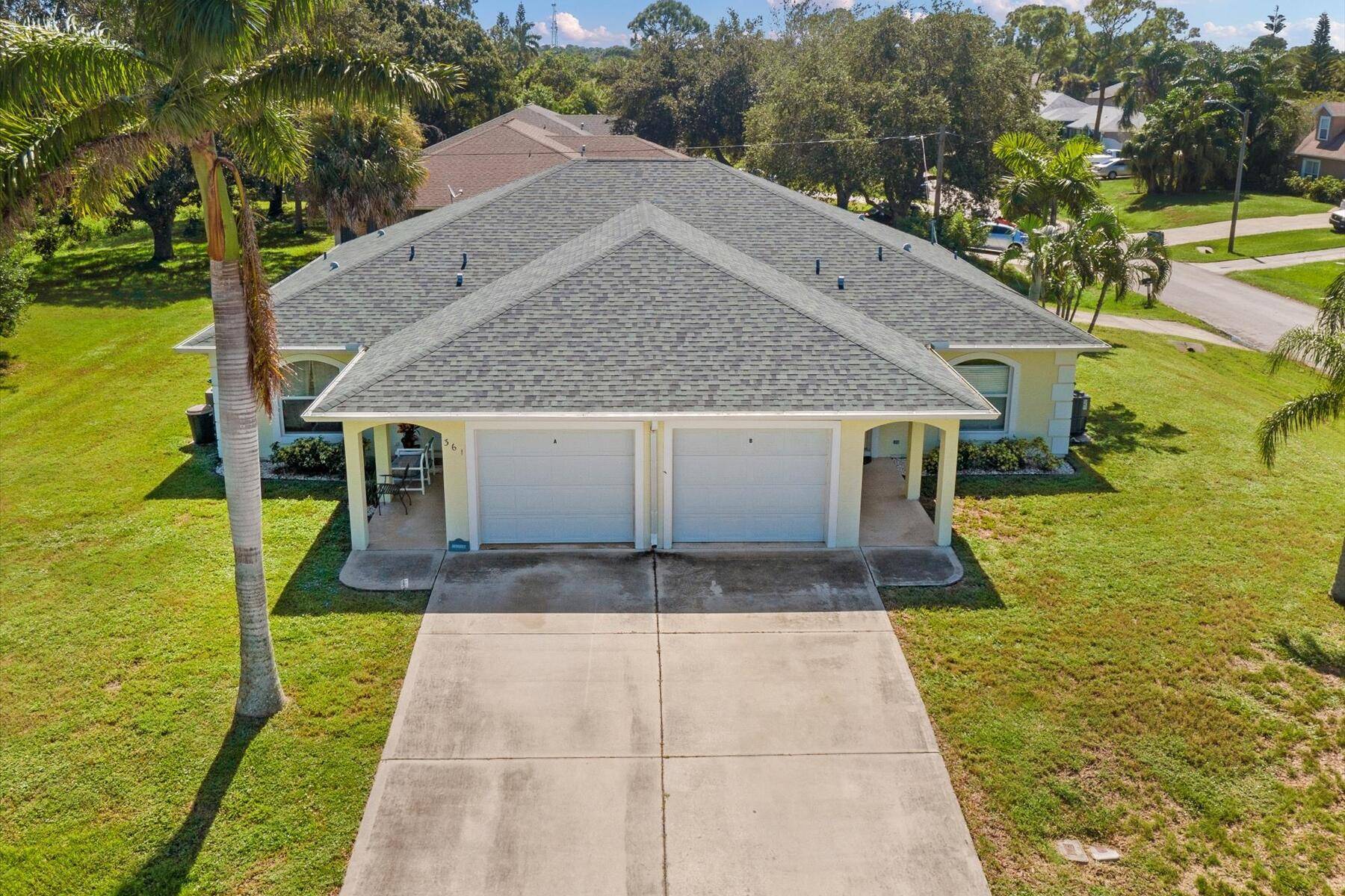 Rare Sebastian Highlands investment opportunity 2005 built, well maintained duplex featuring two 3 bedroom, 2 bathroom 1 car garage units 1416 sq ft each.