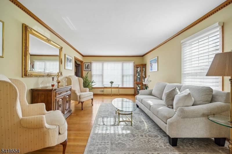 Welcome to 167 New Brook Lane !