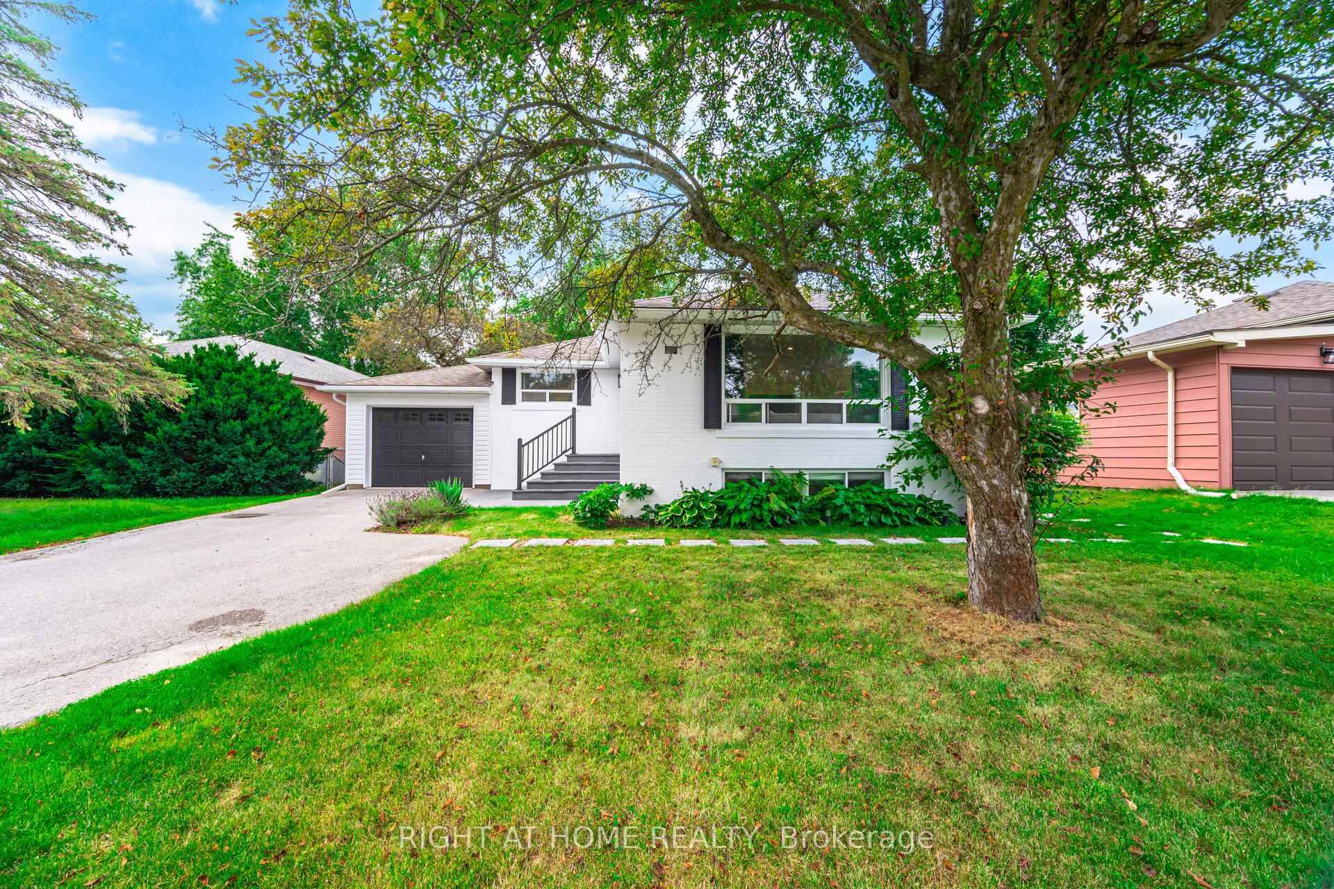 Move In Ready ! Furnished or Partially Furnished Option Available.