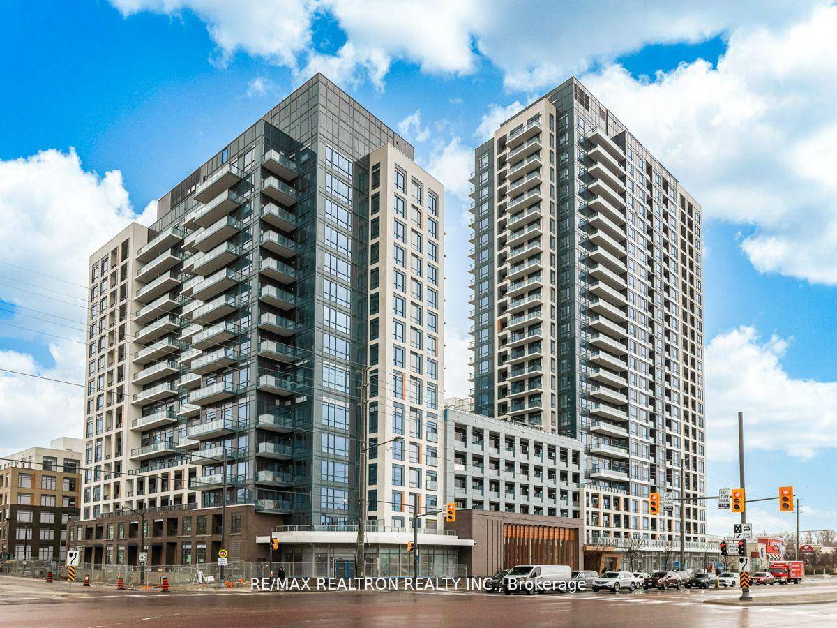 Experience modern living in a perfectly situated condo in the heart of vibrant Thornhill.