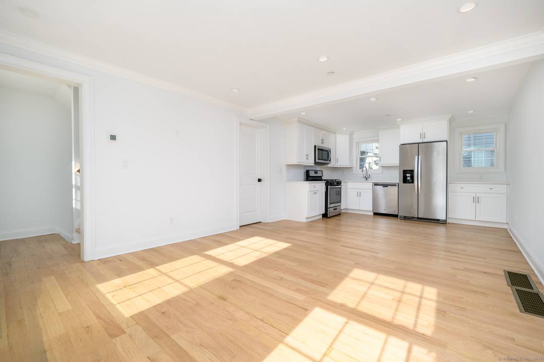 Fantastic mid city 3 bed 2.