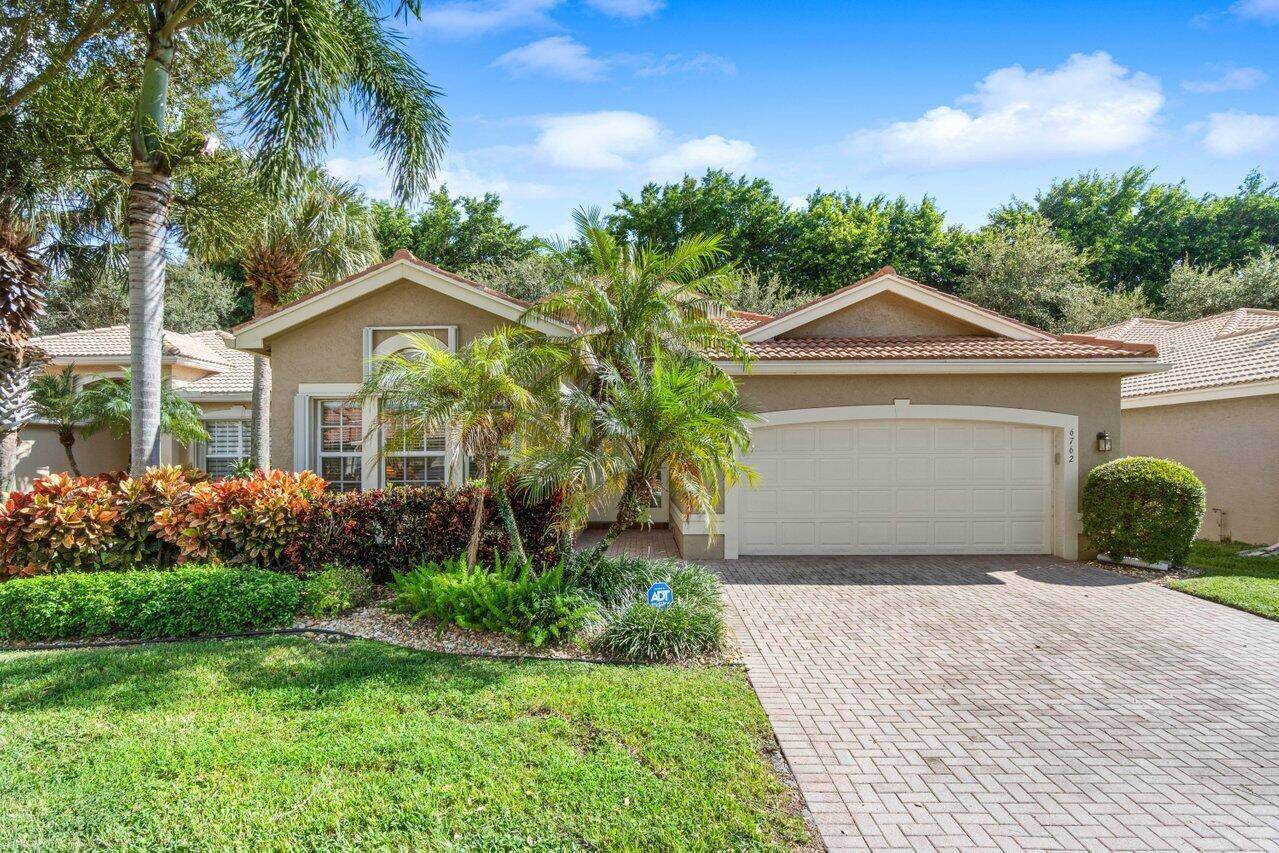 Impeccably maintained Mediterranean model with the WALL DOWN to make it an open and spacious layout ideal for entertaining !