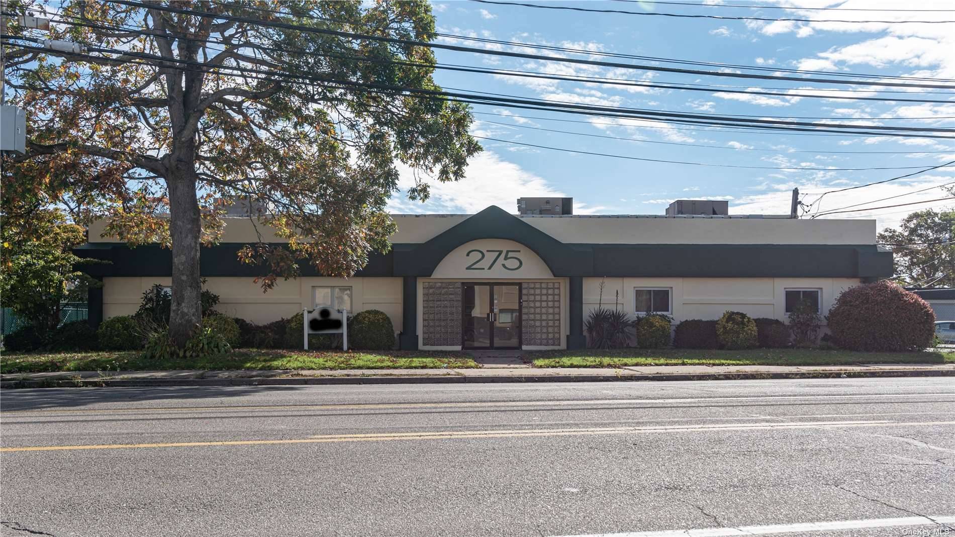 Great space for companies that are downsizing !