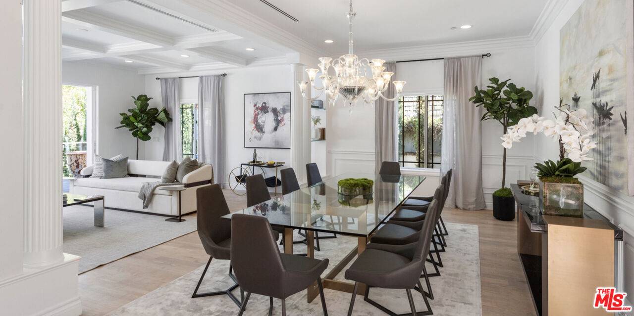 504   FOOTHILL RD Beverly Hills LA