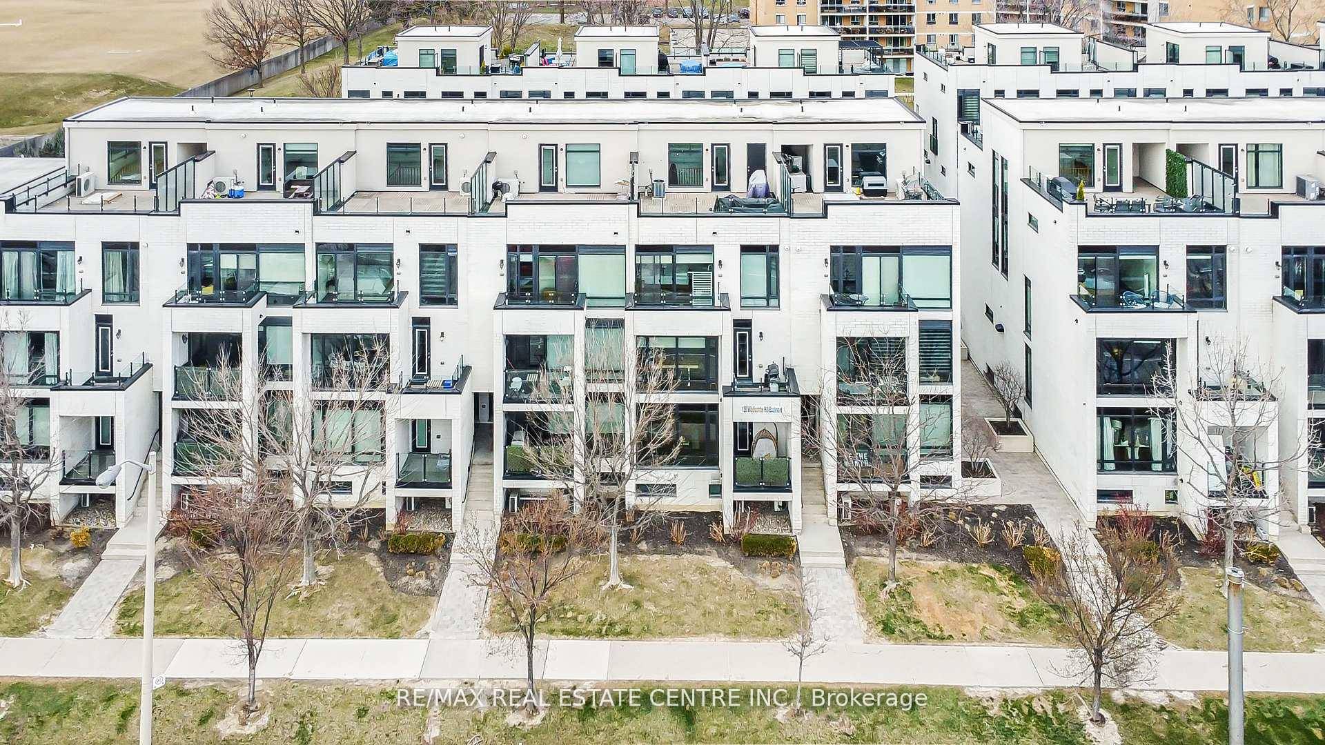 Welcome to this beautifully maintained and spacious 2 bedroom, 2 bathroom modern condo townhouse offering a bright open concept layout with stylish finishes throughout.