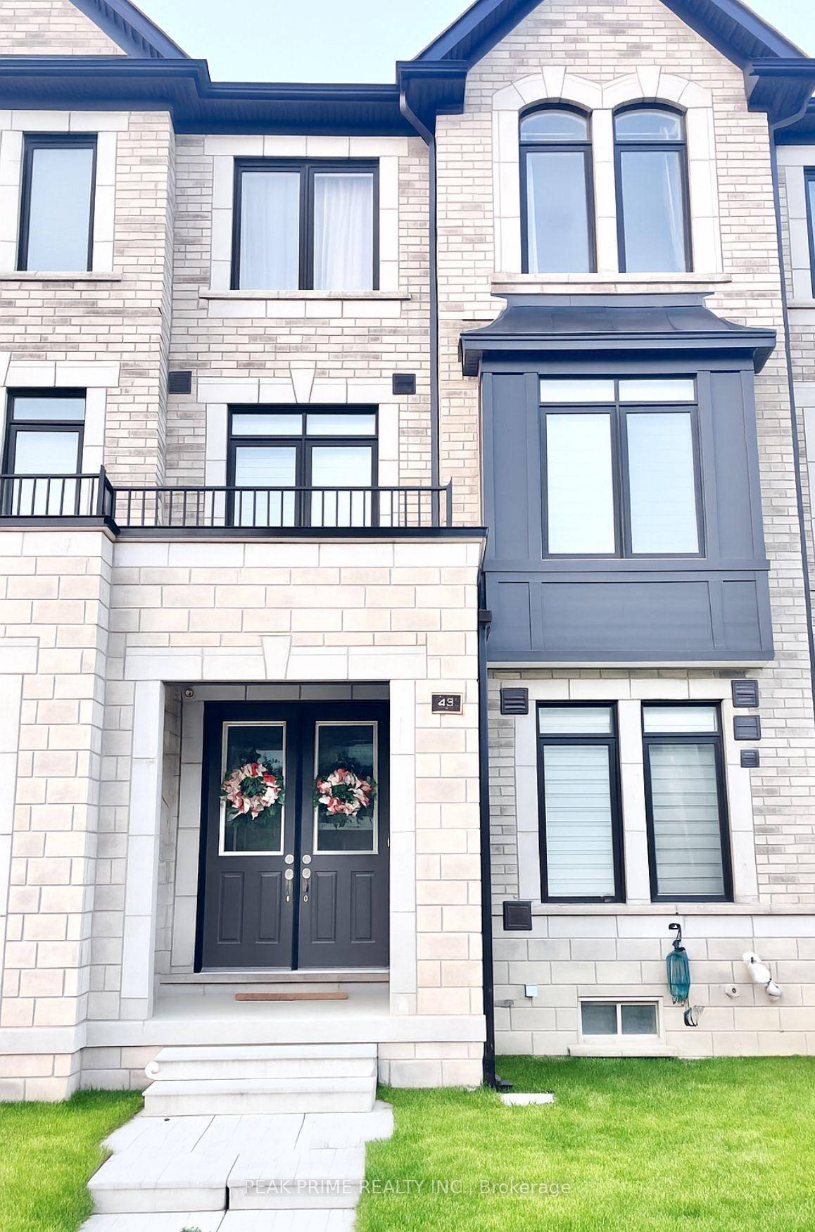 Modern 3 Bed, 4 Bath Townhouse in Caledon !