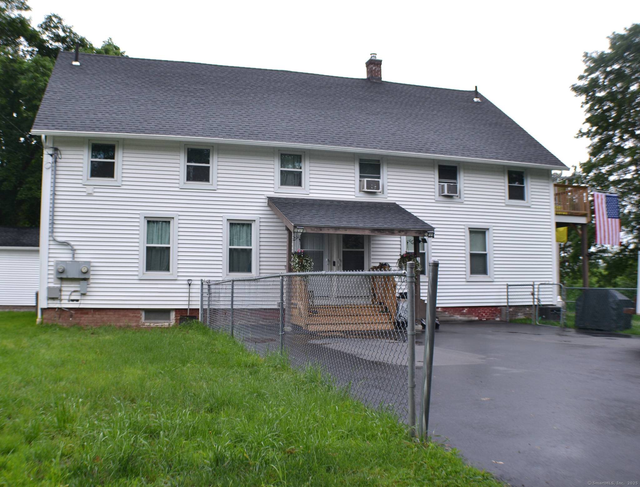 Amazing opportunity to own a 2 unit home offering 3 bedrooms, and 2 baths each side with its own laundry.