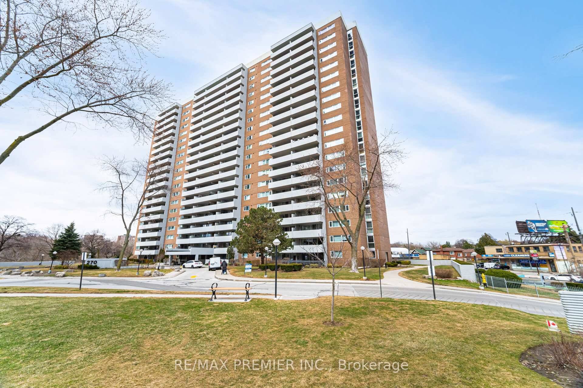 Discover The Perfect Blend Of Comfort And Convenience In This Expansive 2 Bedroom, 2 Bathroom Suite Located In The Sought After Lambton Square Community.