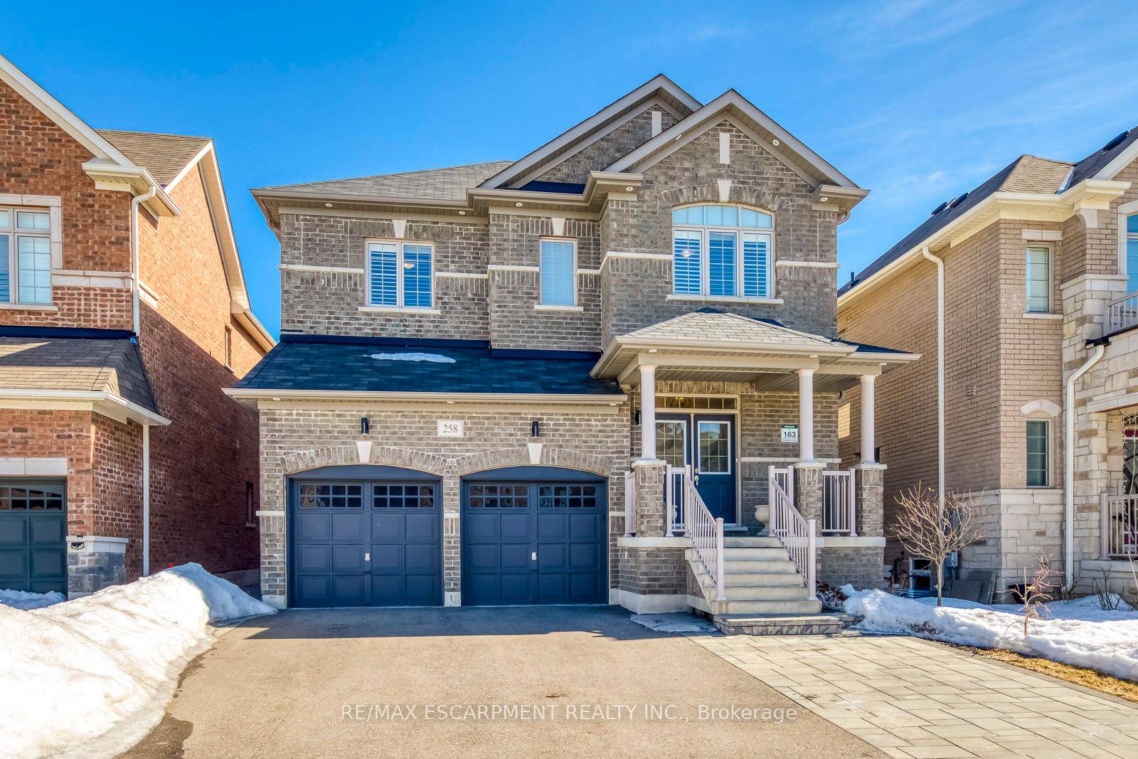 Welcome to 258 Humphrey St, an all brick home offering 4 1 spacious bedrooms and 5 modern bathrooms, situated in the sought after, family oriented community of Waterdown.