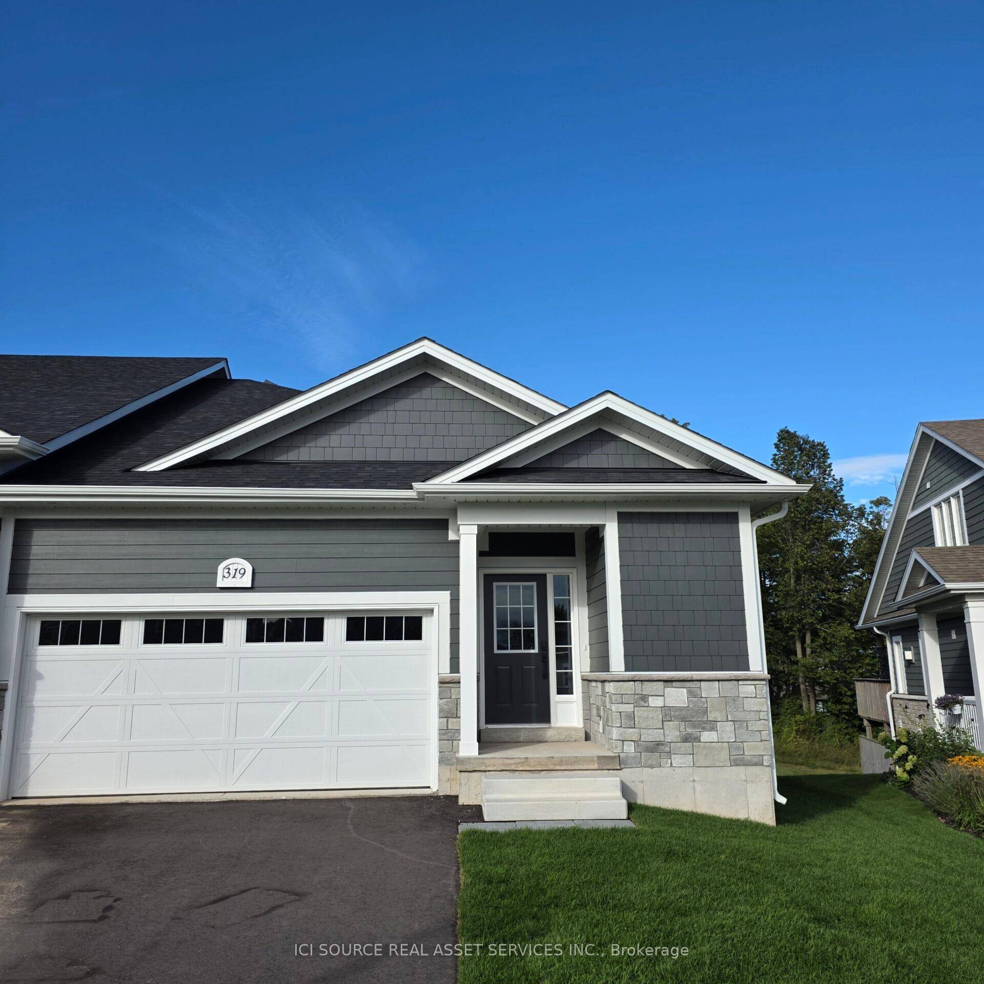 Located in the prestigious Cobble Beach Golf Community, this fabulous 1, 350 SqFt townhouse has everything you have been looking for.