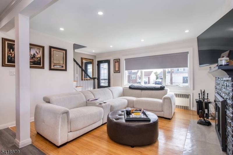 Fantastic 4 bedroom home in a beautiful neighborhood.