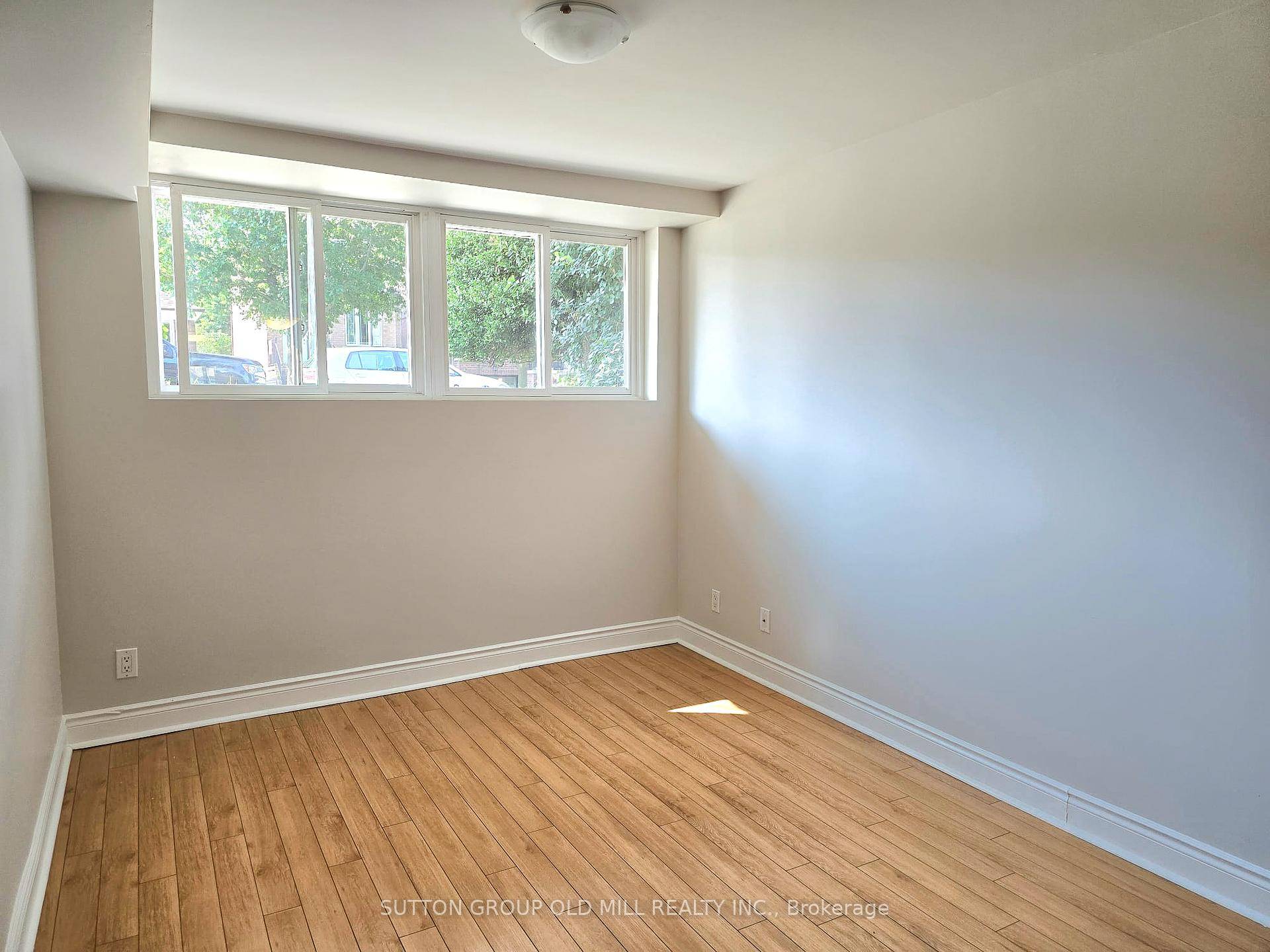 Welcome to this bright and spacious 2 bedroom basement apartment located on a quiet street in the heart of Mimico.