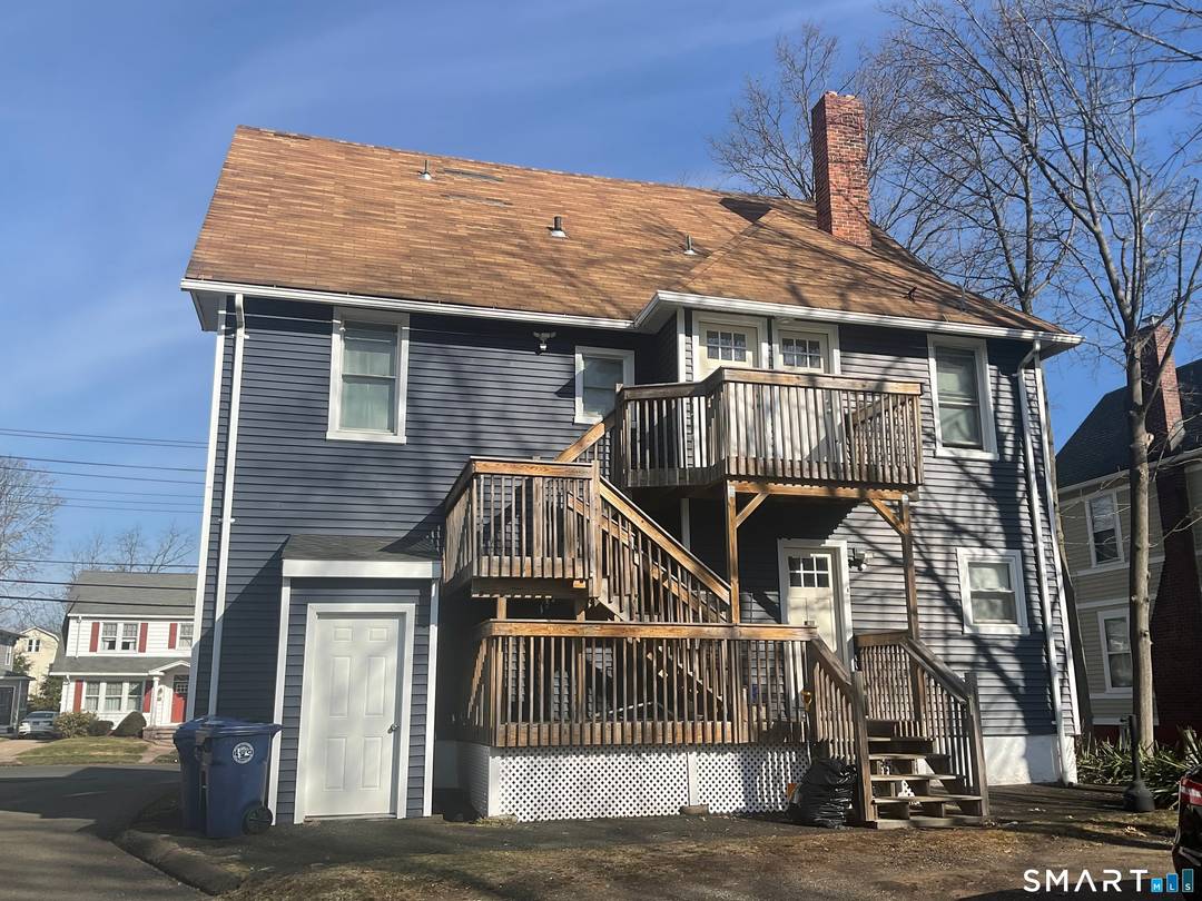 This is an excellent opportunity for first time buyers or investors !