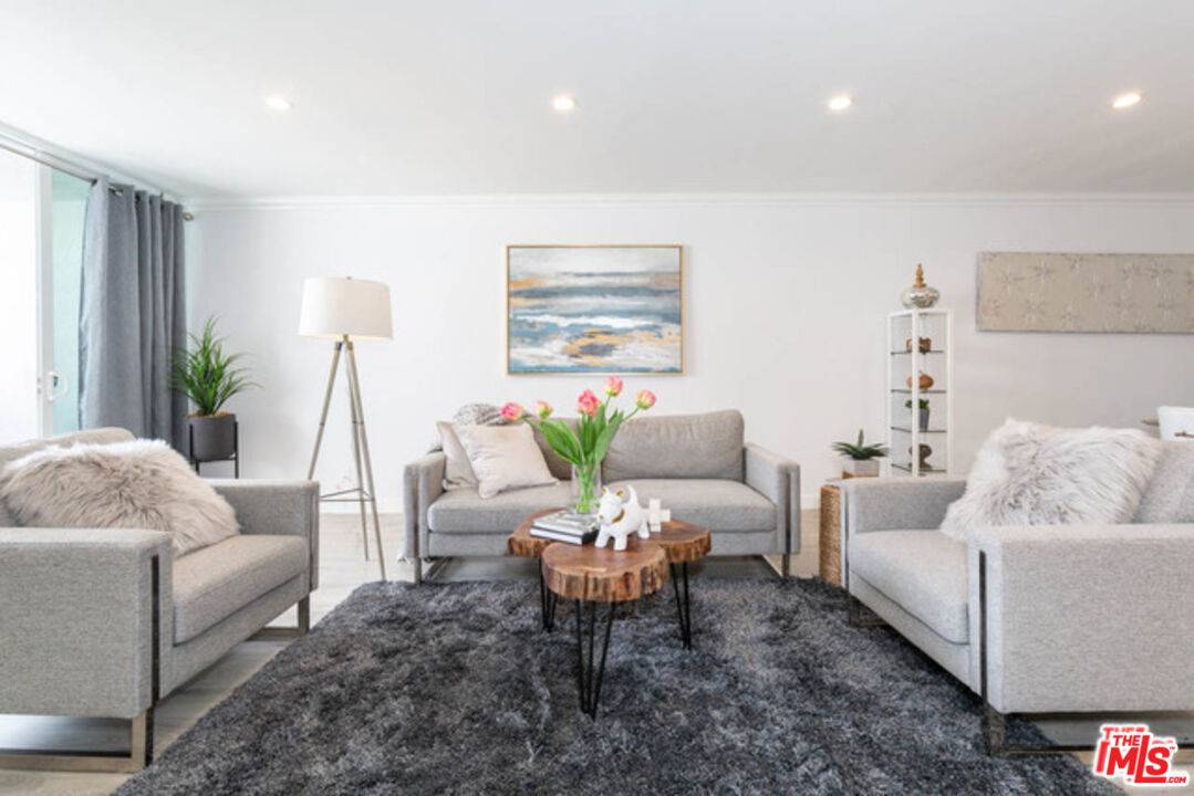 847   5th St 2BR Santa Monica La