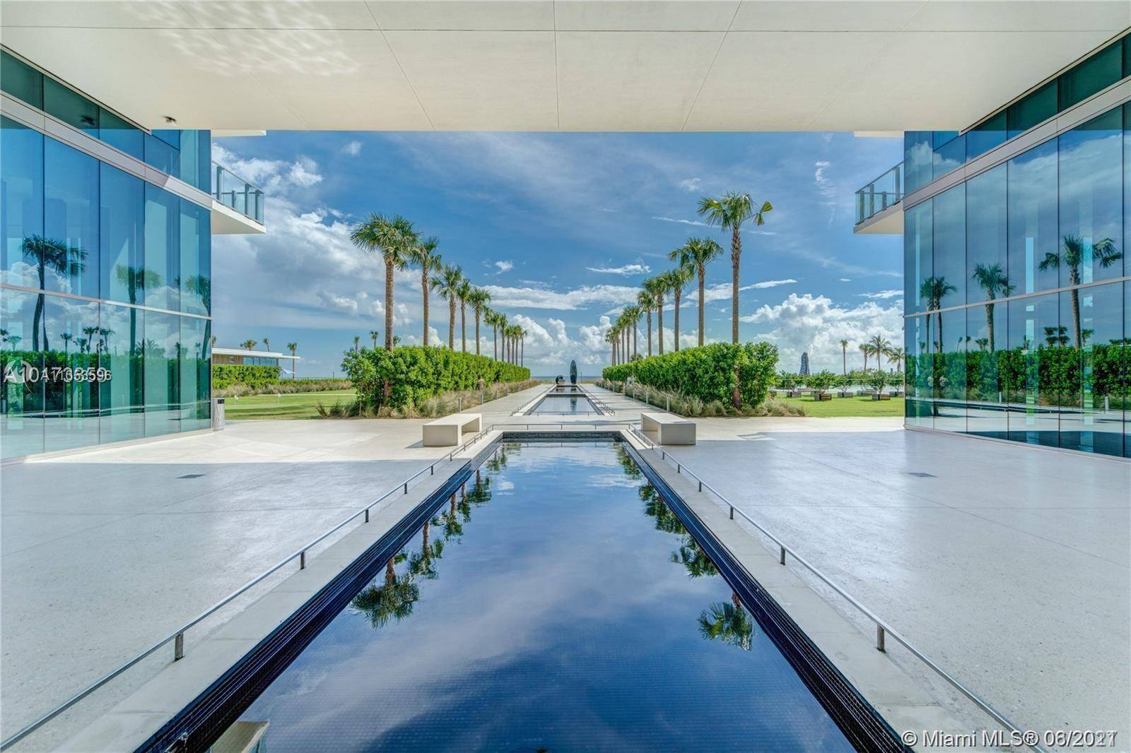 You will fall in love with this unobstructed ocean view exquisitely decorated unit.