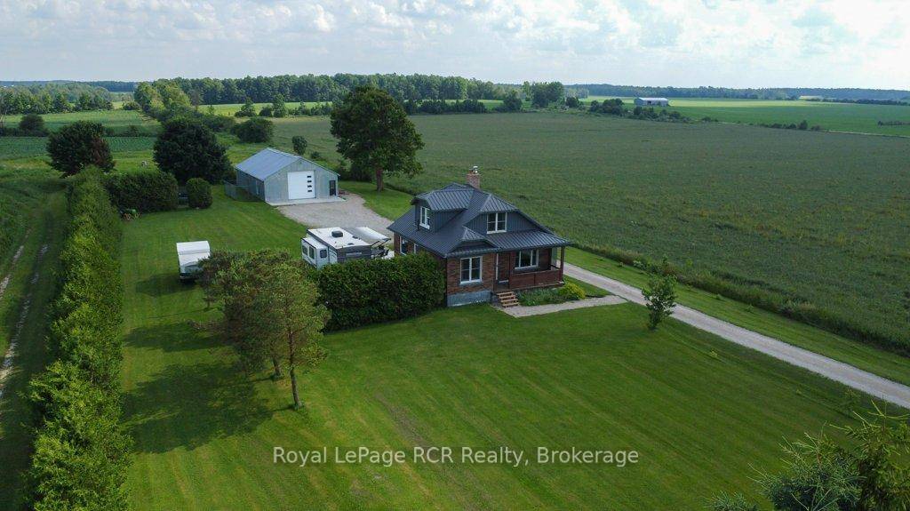 Welcome to your new country retreat in Conn !
