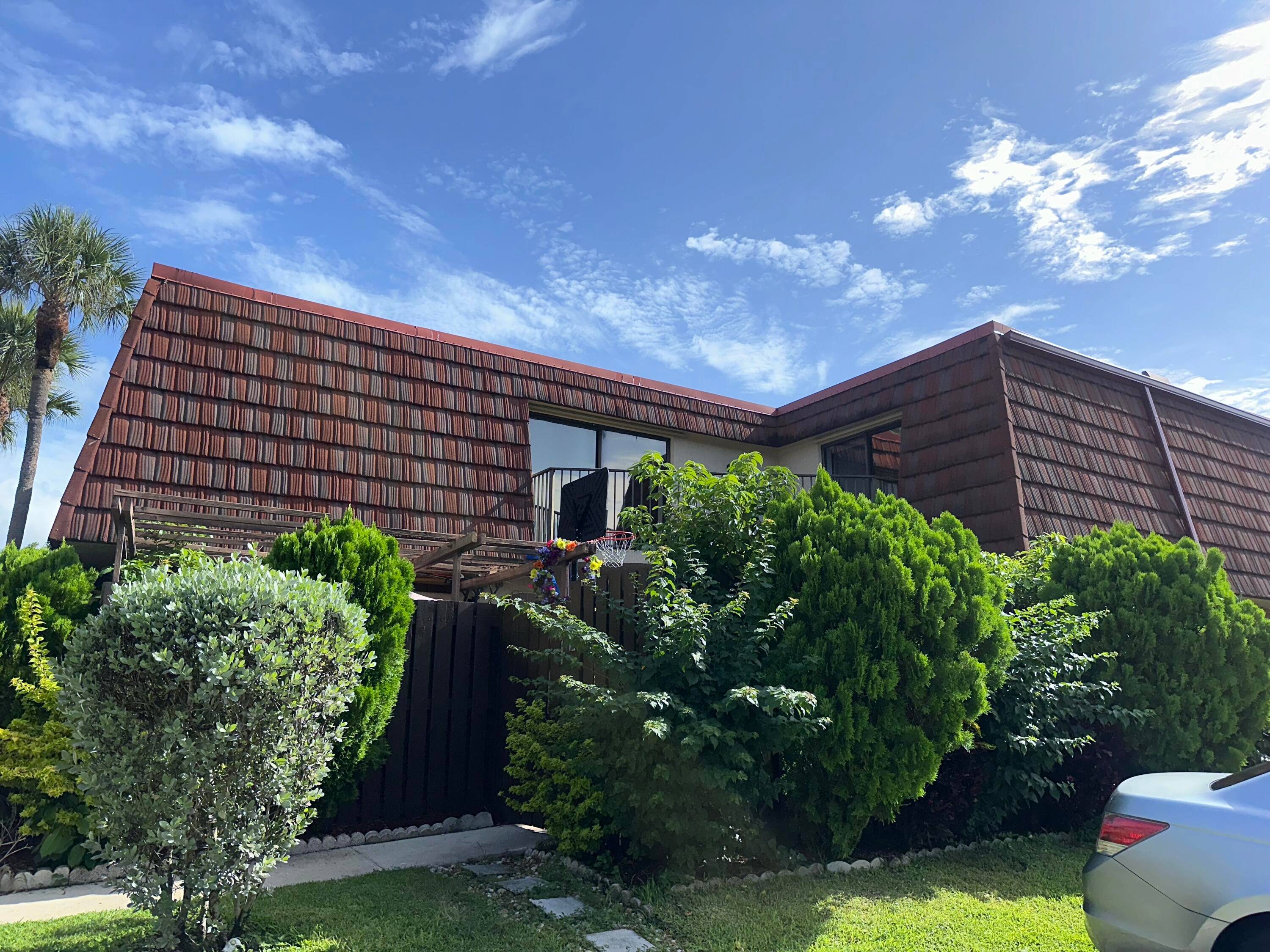 This gorgeous townhouse in West Boca Raton features a large private courtyard, perfect for barbecuing and enjoying the beautiful South Florida weather.