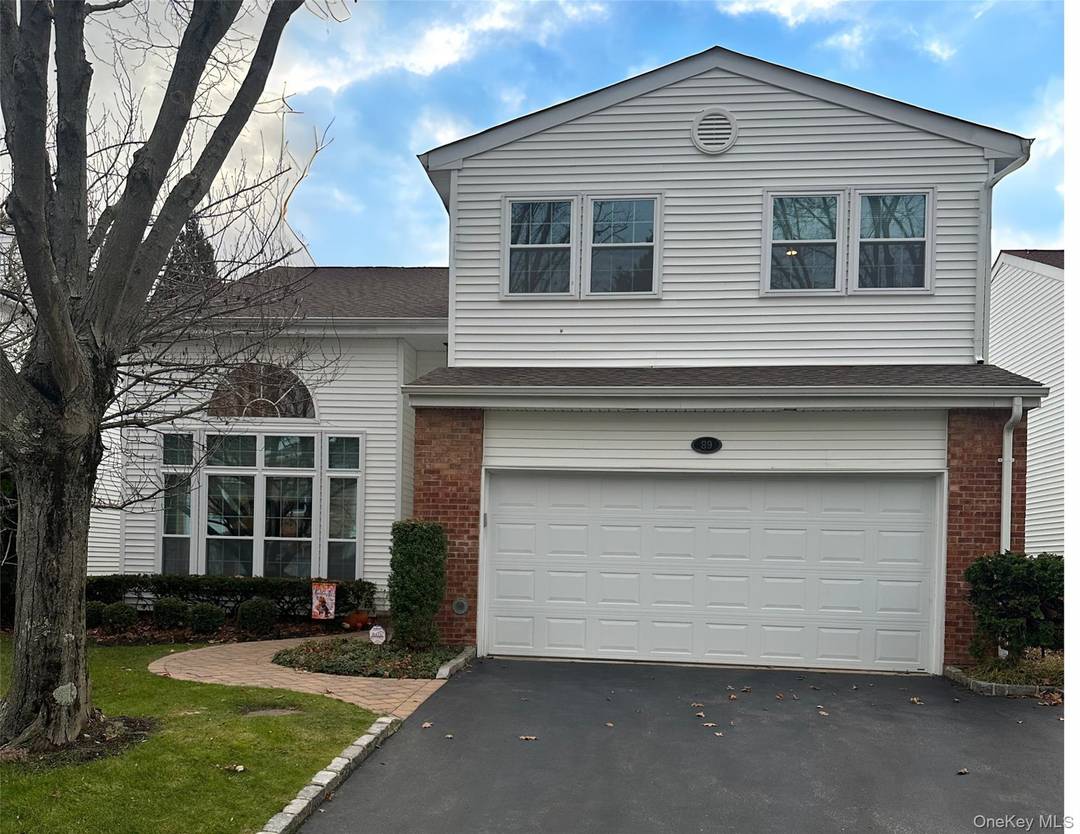 YOU BELONG HERE ! The beautiful, gated community of The Hamlet Golf and Country Club in Commack is a special lifestyle.