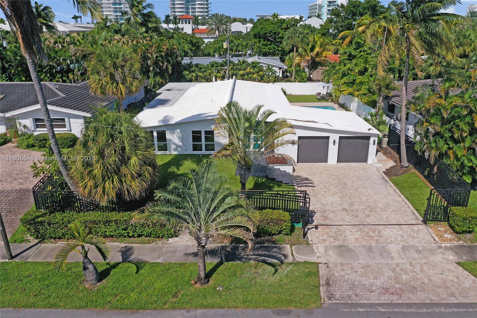 This beautifully renovated home is just a short walk to the beach and located in one of East Fort Lauderdale s most desirable neighborhoods.