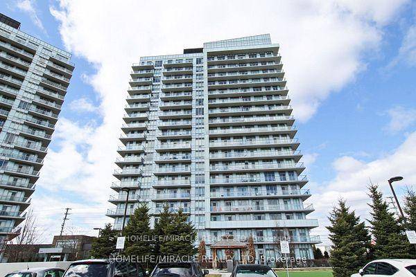 Absolutely Stunning 2 Den Spacious Ground Floor Executive Suite In The Heart Of Erin Mills Mississauga With Huge Personal Patio With Modern Finishes.