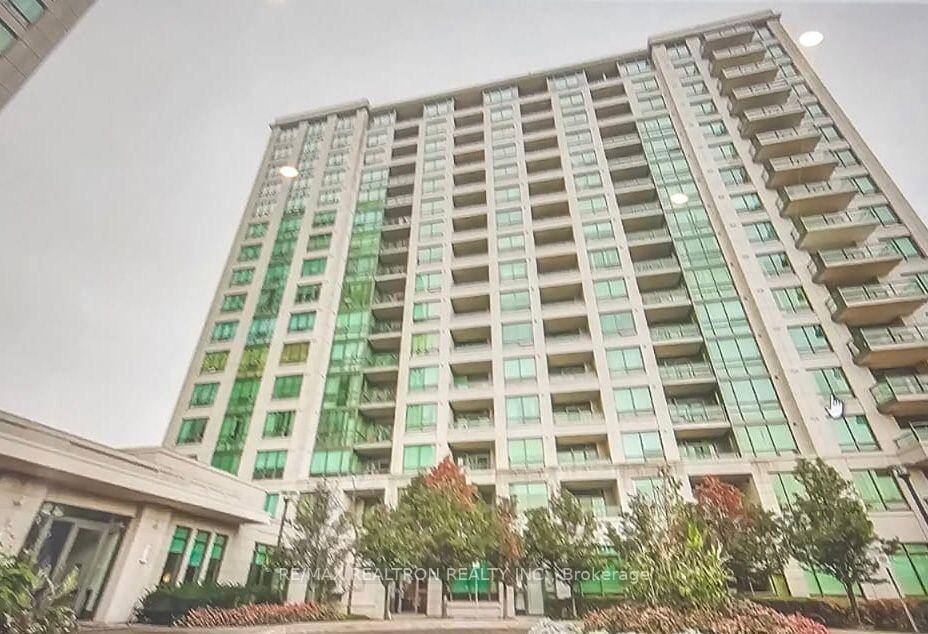 Convenient Location At It's Best One Bedroom Den Condo In Promenade Park Approx 700sf 45sf Balcony Open Concept Design Laminate Flooring Kitchen Featuring Stainless Appliances, Granite Counter Top And Ceramic ...