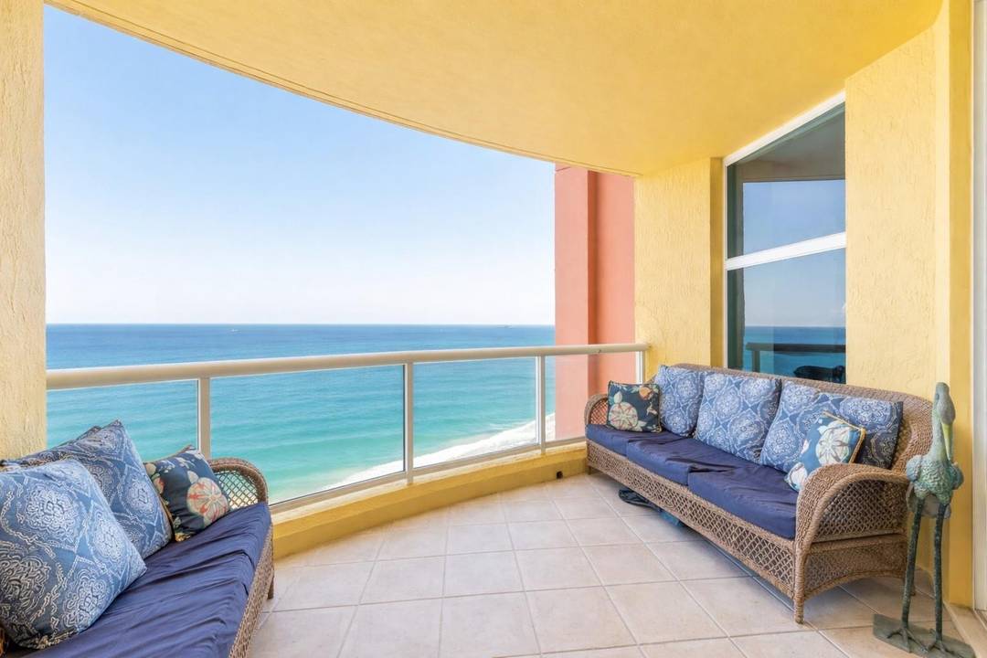 Experience luxury living at The Palms Tower, one of Fort Lauderdale s premier oceanfront addresses.