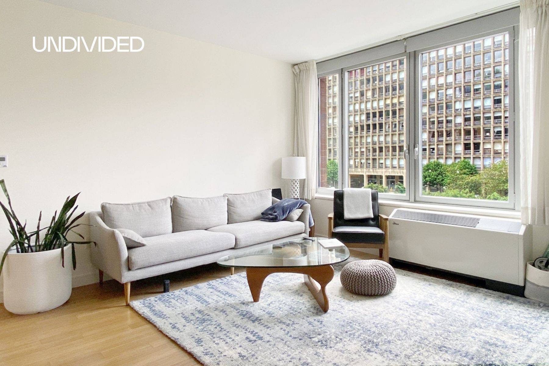 Residence 4N at 303 East 33rd Street offers approximately 747 square feet of modern, corner living with bright south and west exposures.