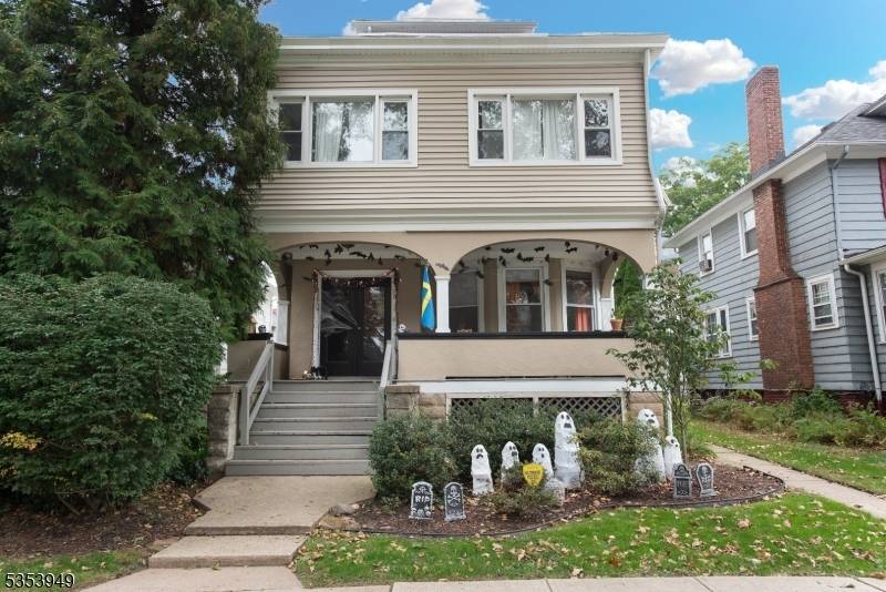 Amazing opportunity for a fantastic investment property or for owner cccupancy !